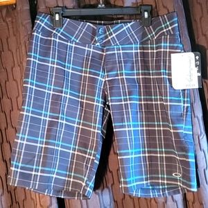 NEW Oakley, Palm Plaid Shorts, Women's Size 12 Longer Length Walking Shorts